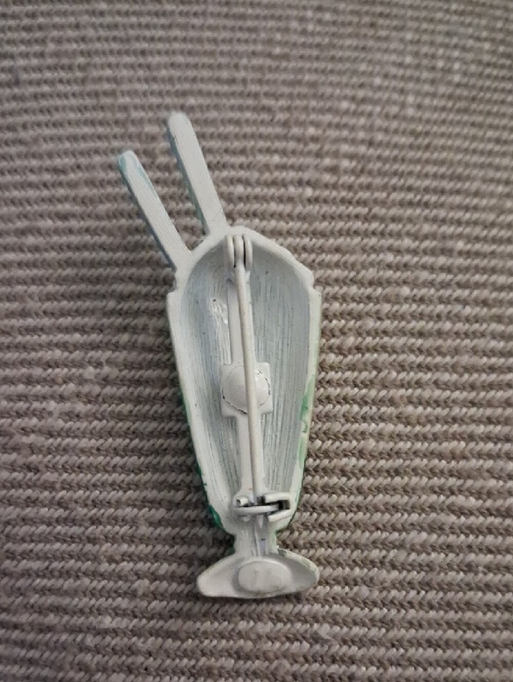 Vintage Green Milkshake Pin Brooch - Picture 2 of 3